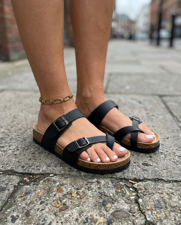 Élise Arch Support Buckle Sandal