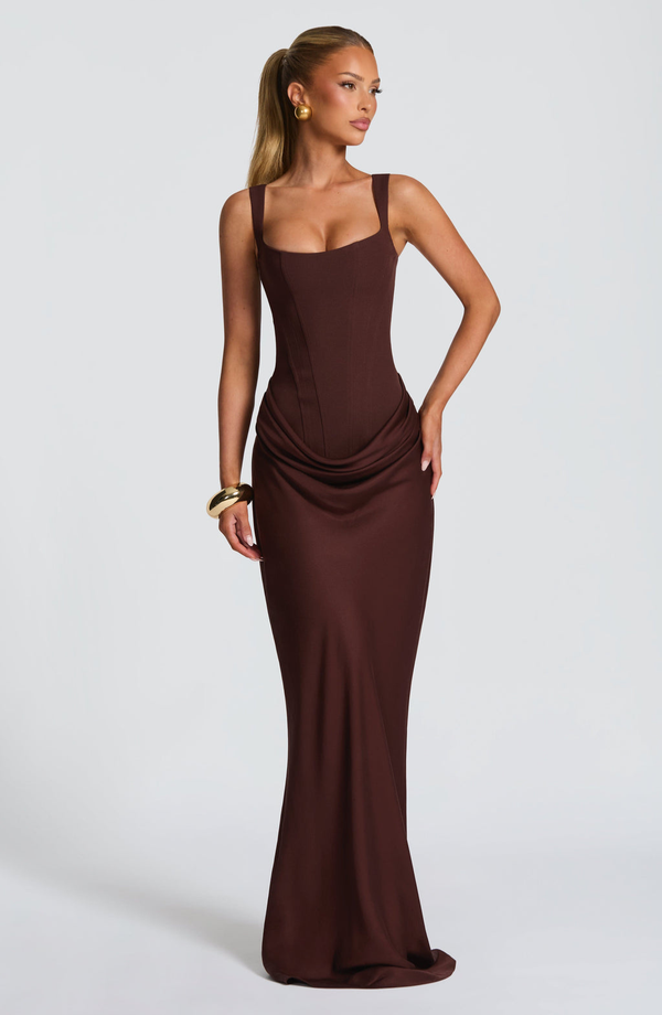 Elara Sculpt Maxi Dress