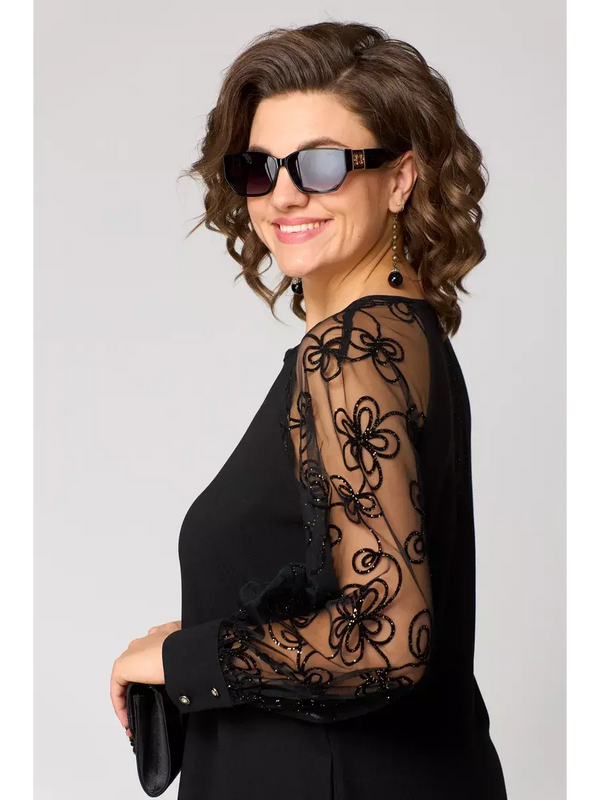 Vivienne Timeless Lace Midi Dress